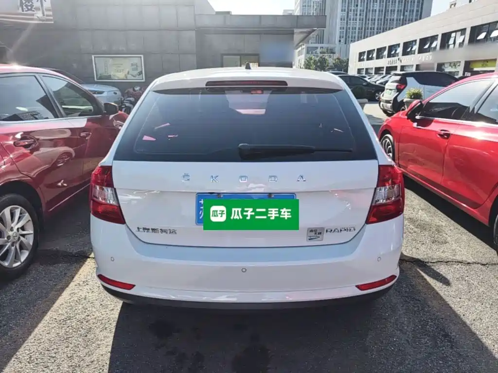 Skoda Rapid Spaceback — фото 6