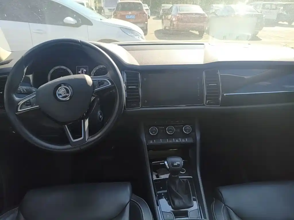 Skoda Kodiaq — фото 10