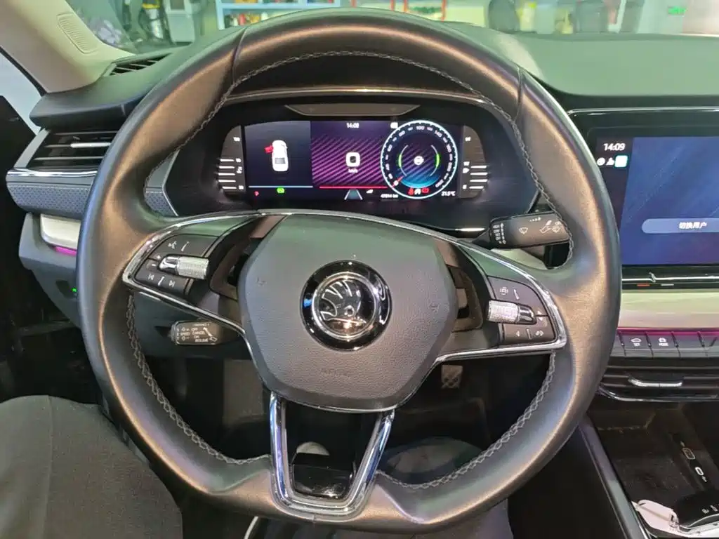 Skoda Octavia — фото 11