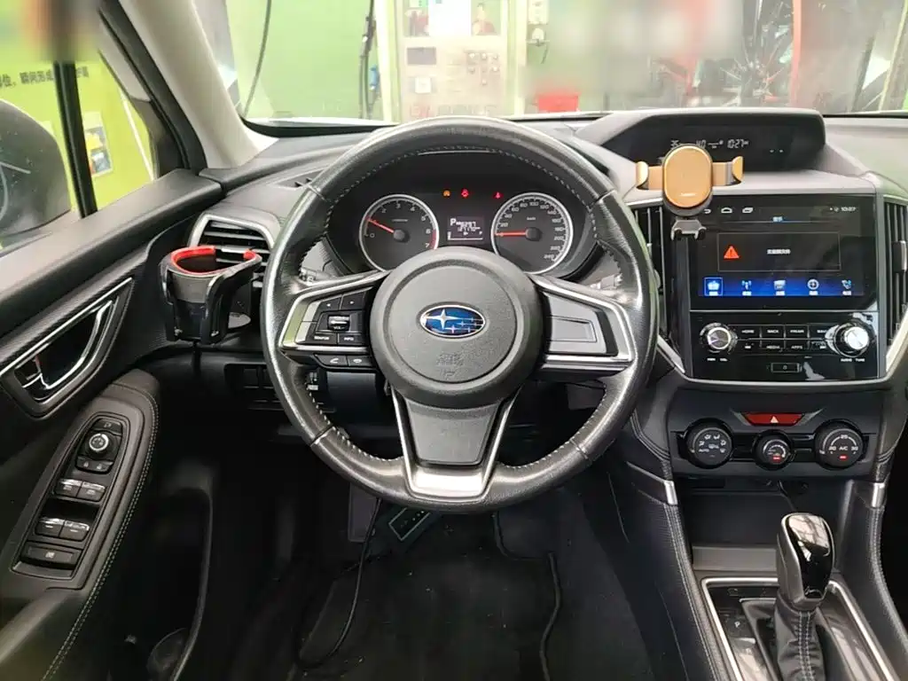 Subaru Forester — фото 7