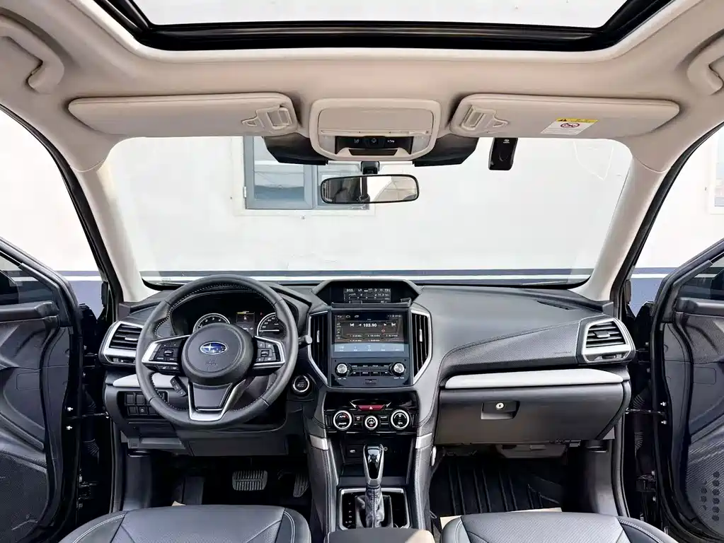 Subaru Forester — фото 9