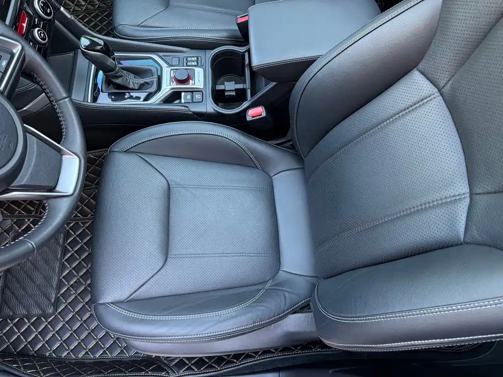 Subaru Forester — фото 11