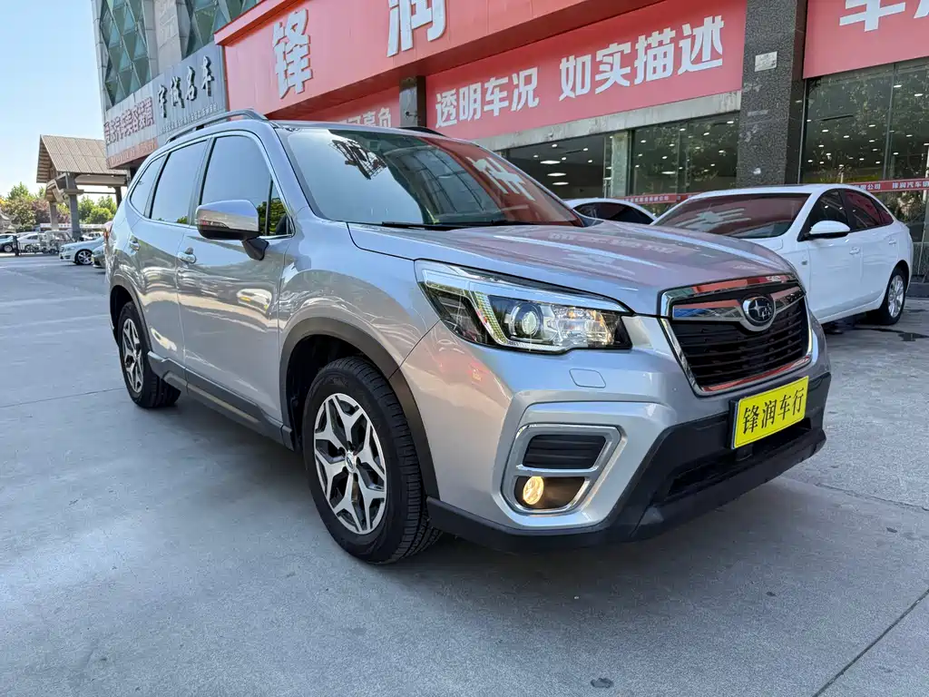 Subaru Forester — фото 3