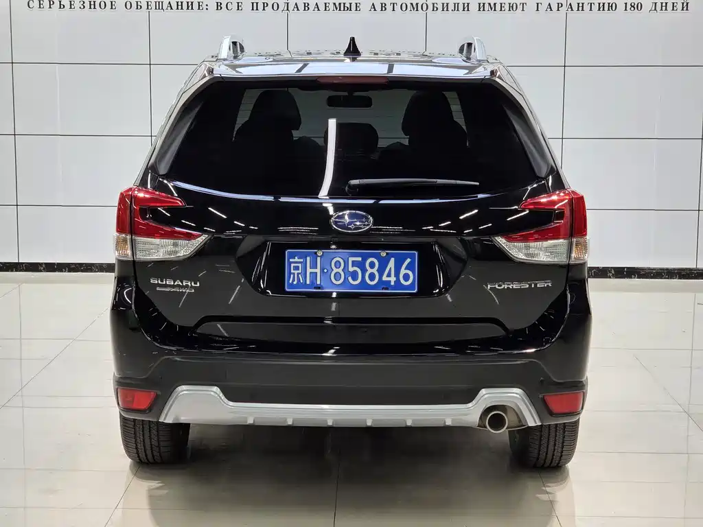 Subaru Forester — фото 5