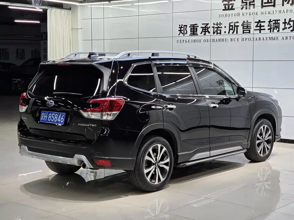 Subaru Forester — фото 6