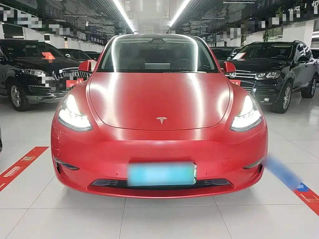 Tesla Model Y — фото 3