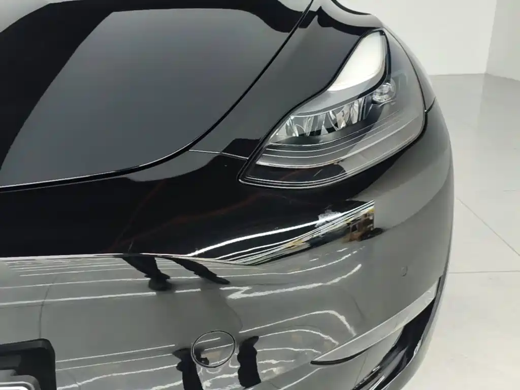 Tesla Model Y — фото 24