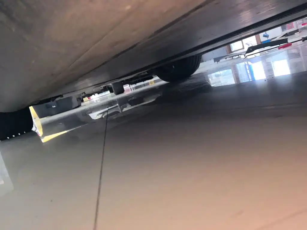 Tesla Model Y — фото 22