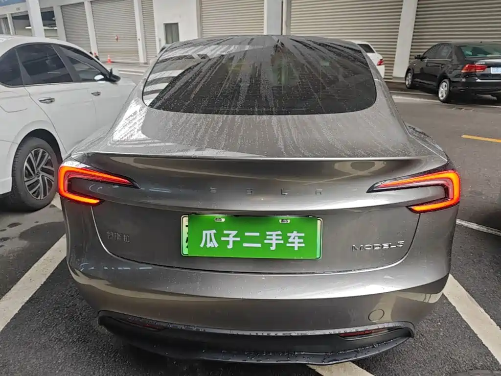 Tesla Model 3 — фото 6