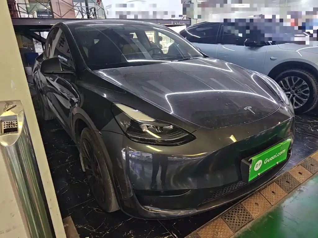 Tesla Model Y — фото 4