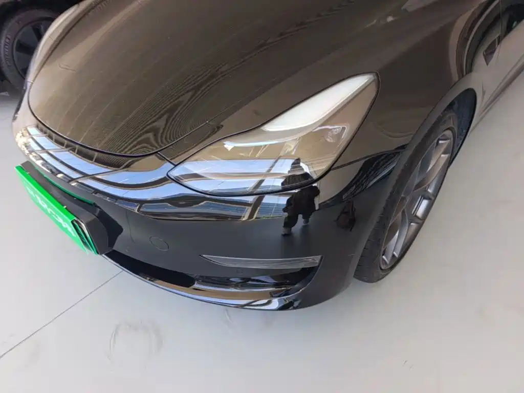 Tesla Model 3 — фото 24