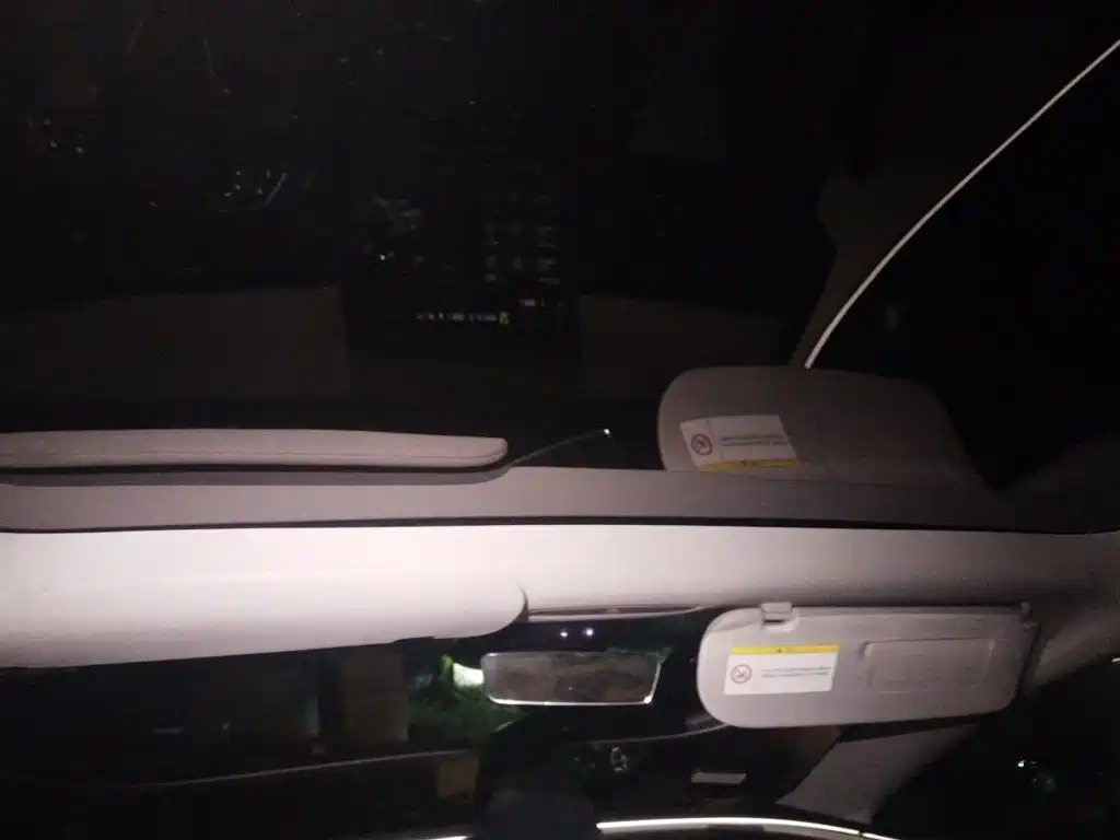 Tesla Model 3 — фото 14