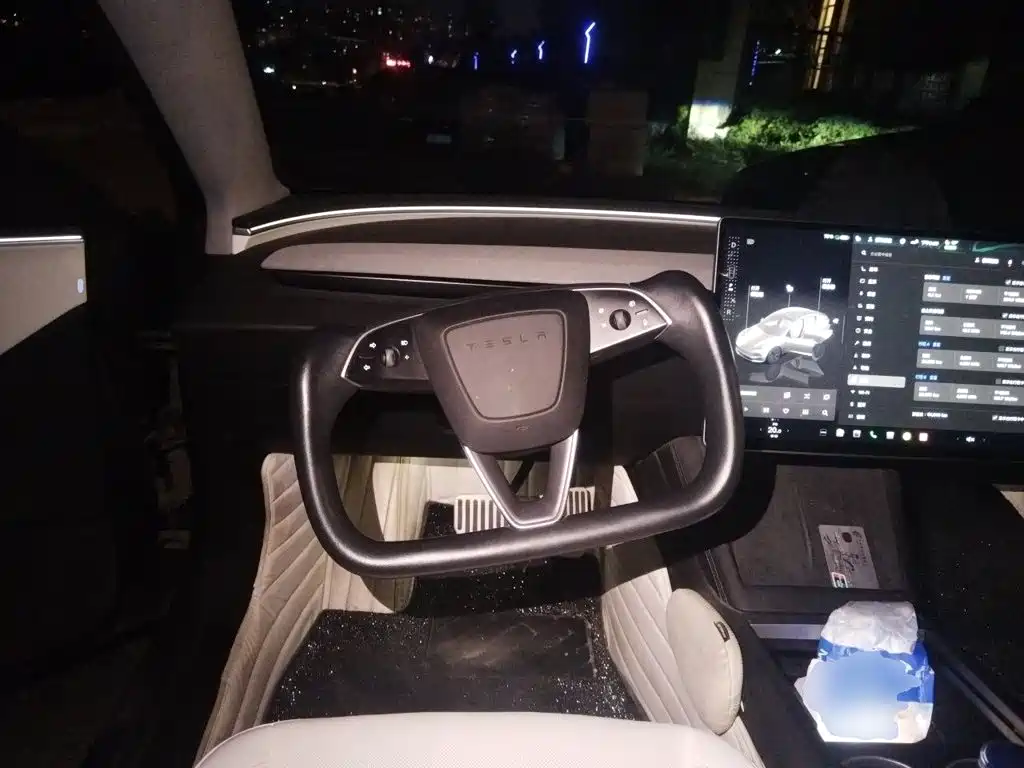 Tesla Model 3 — фото 6