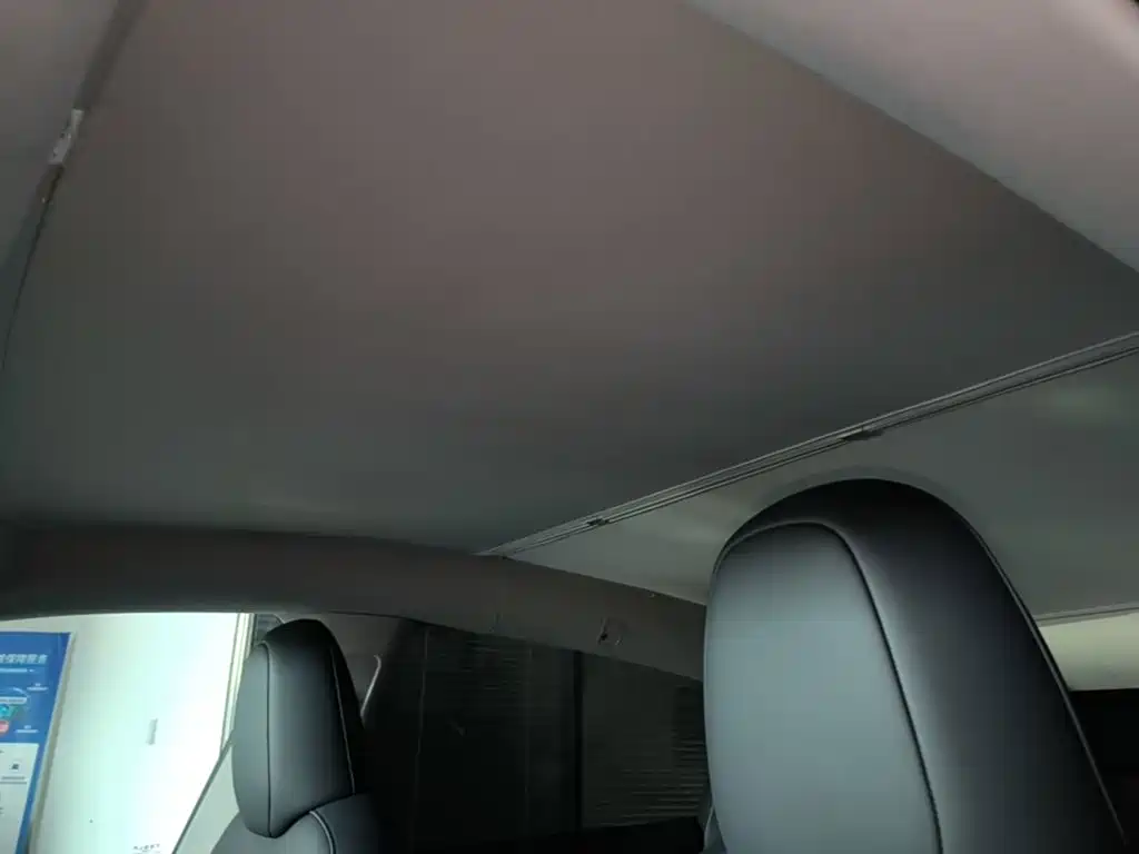 Tesla Model Y — фото 18