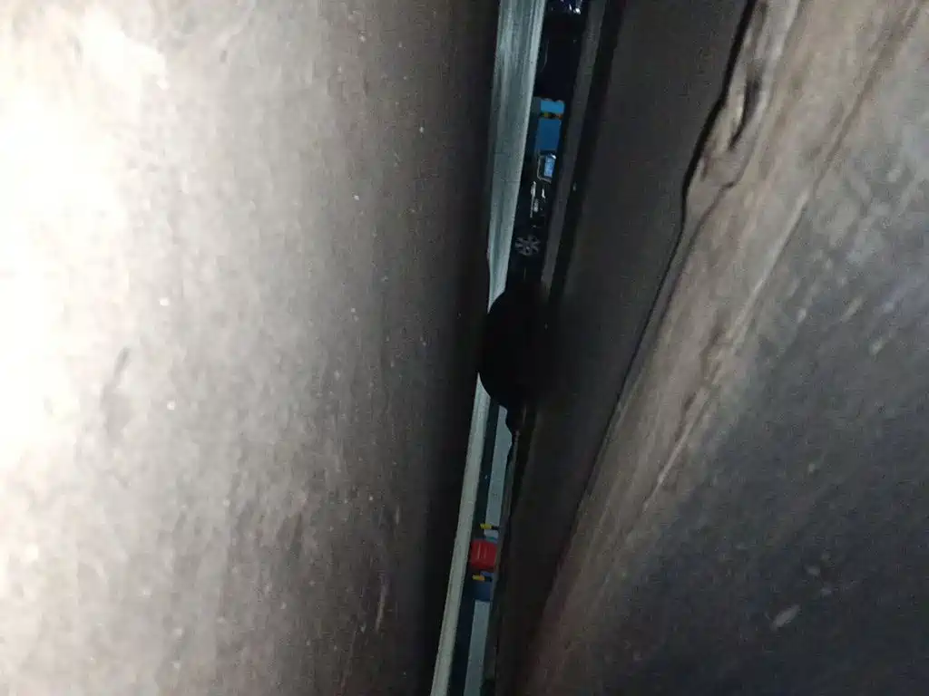Tesla Model Y — фото 17