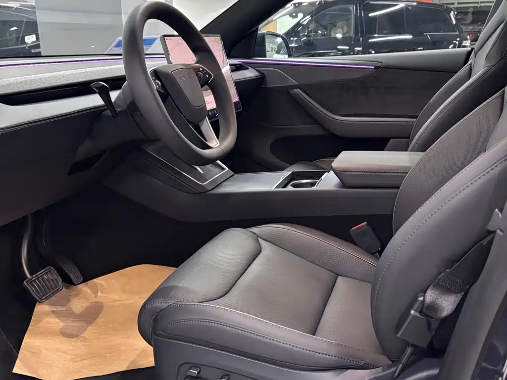 Tesla Model Y L — фото 3
