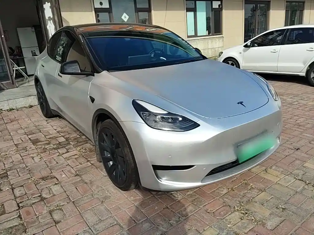Tesla Model Y — фото 4