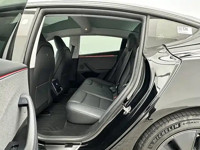 Tesla Model 3 — фото 13