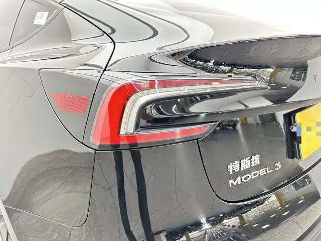 Tesla Model 3 — фото 19