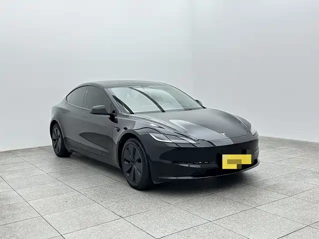 Tesla Model 3 — фото 3