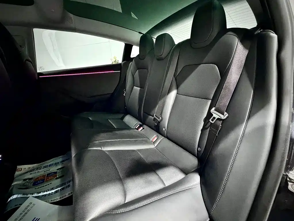 Tesla Model 3 — фото 4