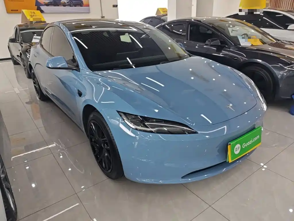 Tesla Model 3 — фото 4