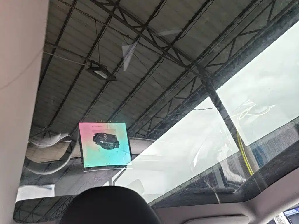 Tesla Model Y — фото 18