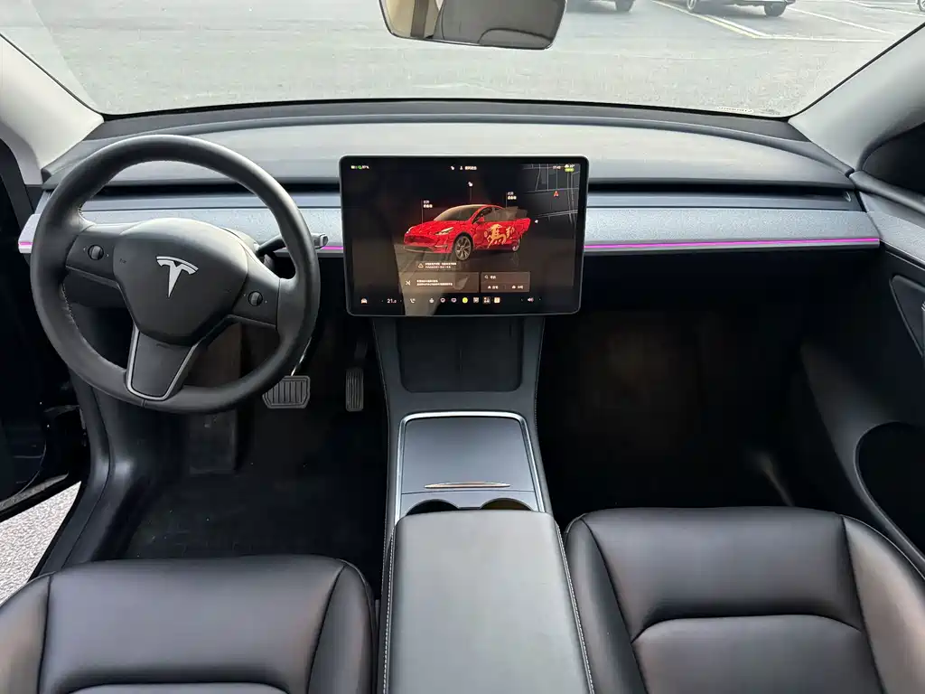Tesla Model Y — фото 4