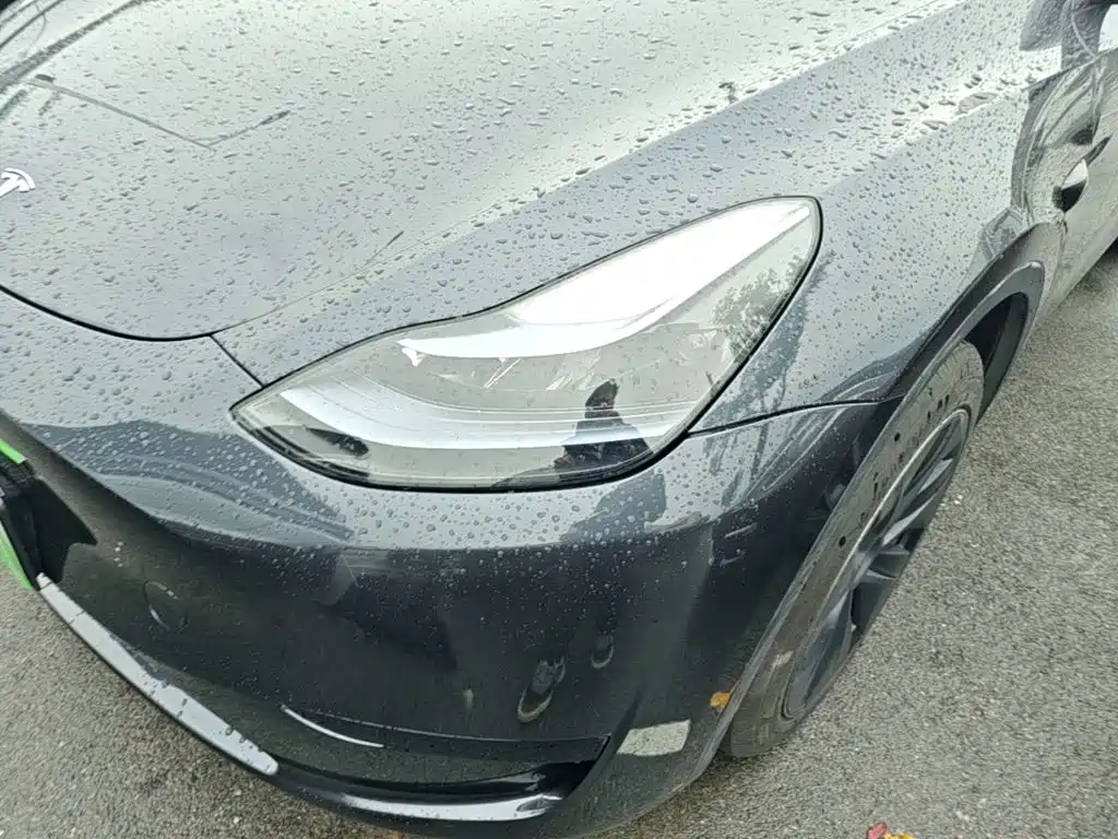 Tesla Model Y — фото 24
