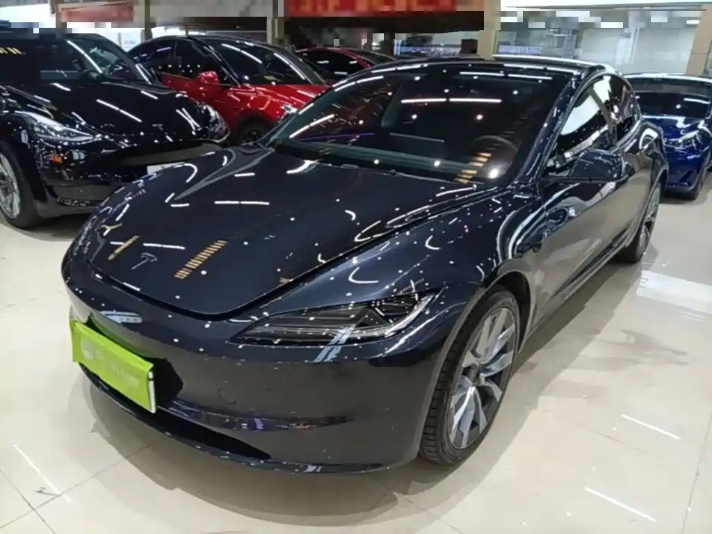 Tesla Model 3 — фото 2