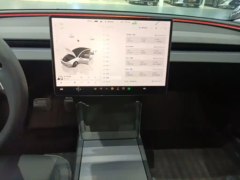 Tesla Model 3 — фото 13