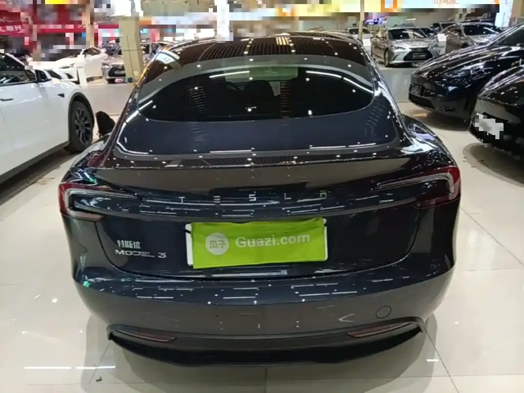 Tesla Model 3 — фото 6