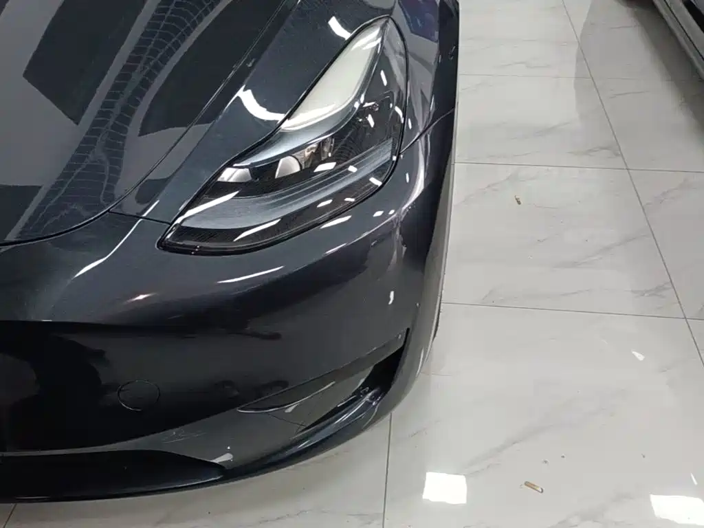 Tesla Model Y — фото 24