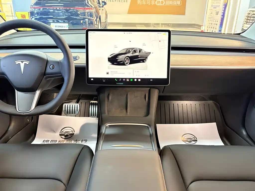 Tesla Model 3 — фото 13