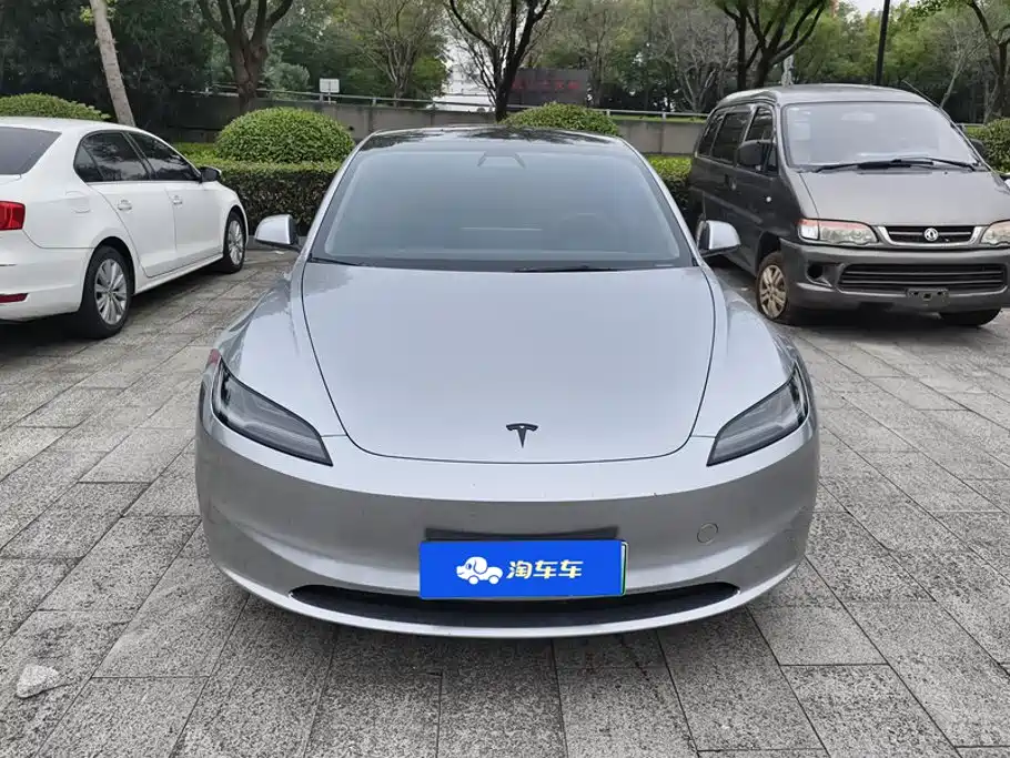 Tesla Model 3 — фото 2