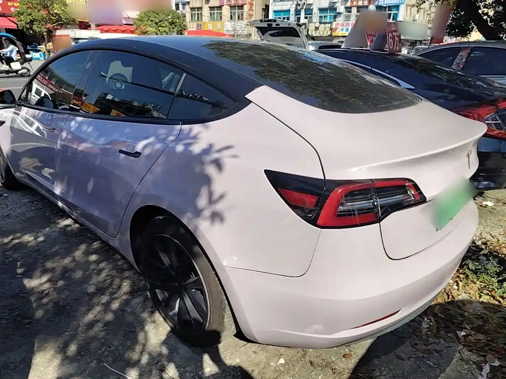Tesla Model 3 — фото 5