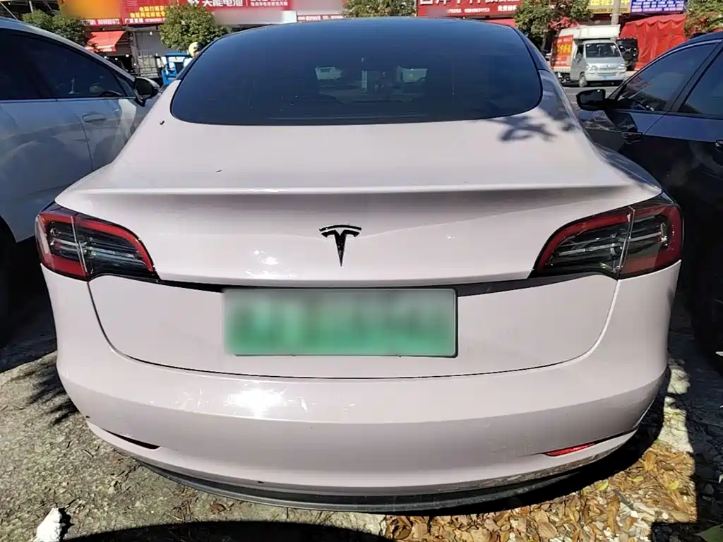 Tesla Model 3 — фото 6