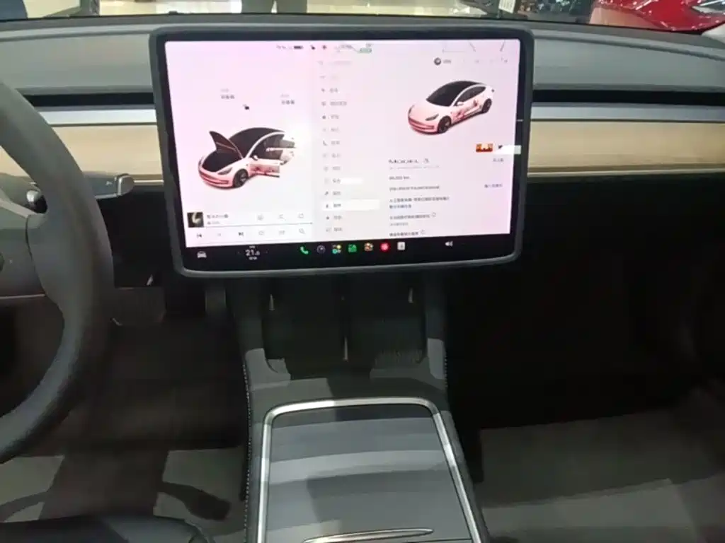 Tesla Model 3 — фото 13
