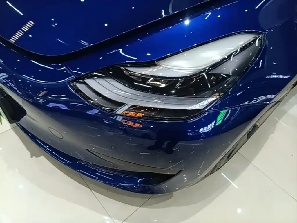 Tesla Model 3 — фото 24