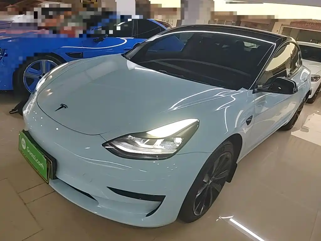 Tesla Model 3 — фото 2