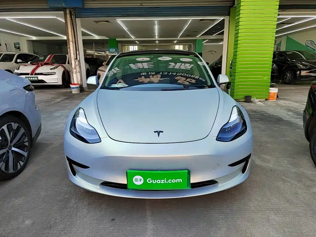 Tesla Model 3 — фото 3