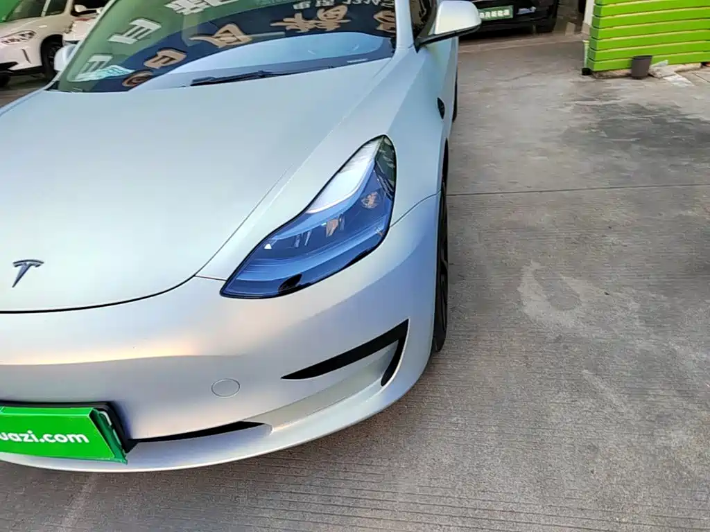 Tesla Model 3 — фото 24