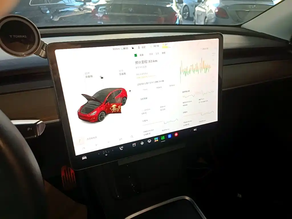 Tesla Model Y — фото 13