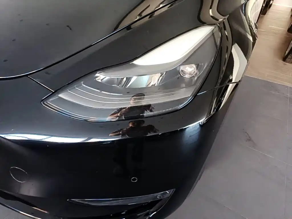 Tesla Model Y — фото 24