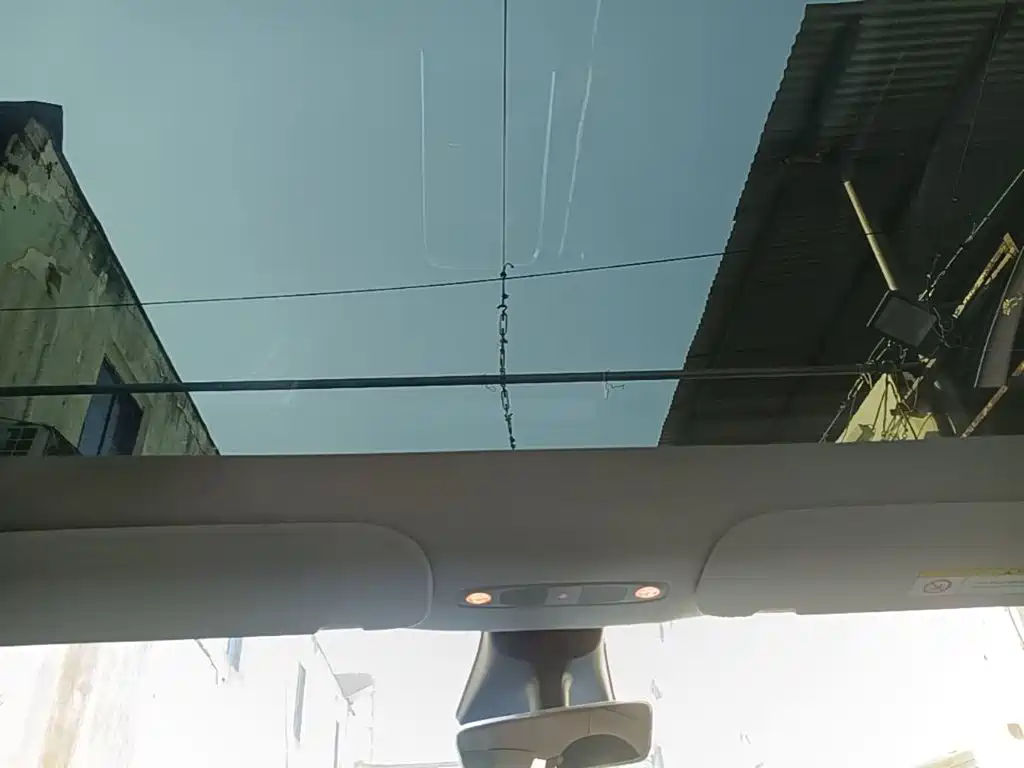 Tesla Model Y — фото 18