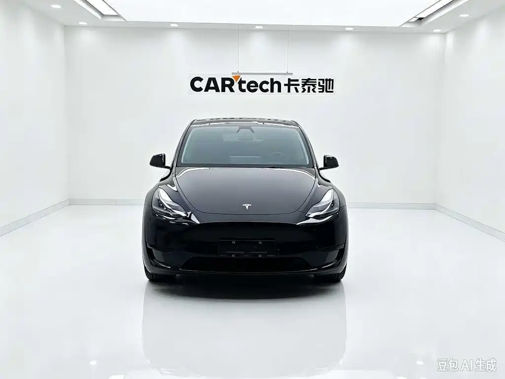 Tesla Model Y — фото 2