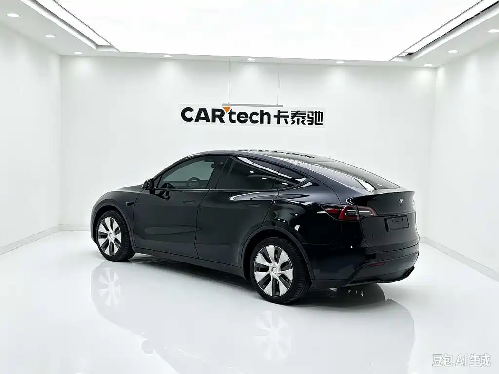 Tesla Model Y — фото 3
