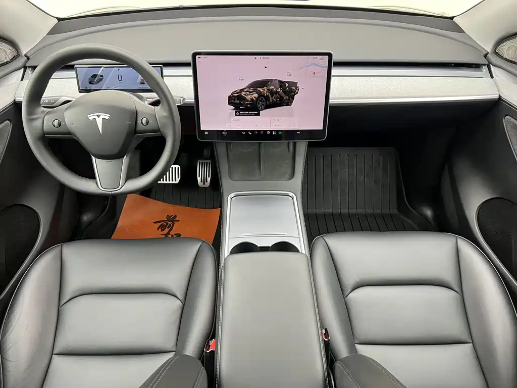 Tesla Model Y — фото 7