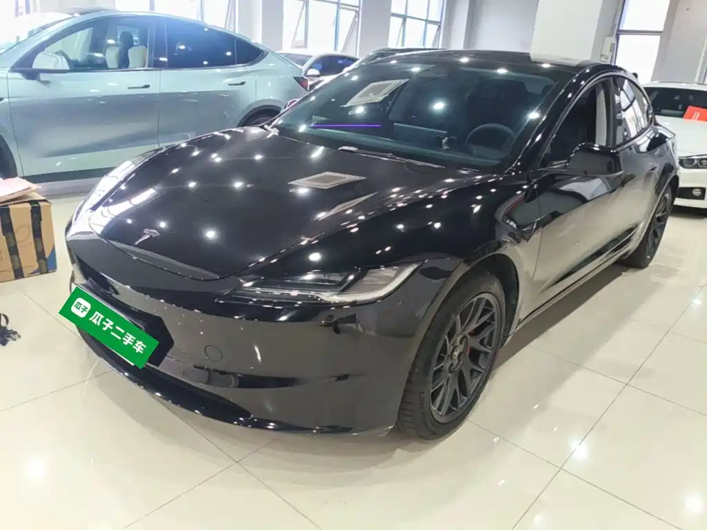 Tesla Model 3 — фото 2