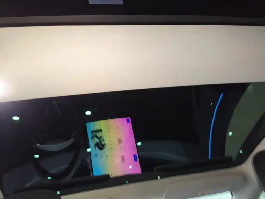 Tesla Model 3 — фото 18